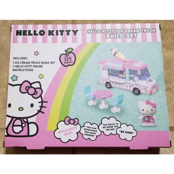 Sanrio Hello Kitty Ice Cream Truck 125pc Build Set with Hello Kitty Figure - Picture 2 of 2